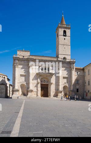 Cathédrale. Ascoli Piceno. Marche. Italie Banque D'Images