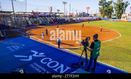 Vue aérienne du stade Mundialistas Hermosillenses dans la ville de Hermosillo, le 11 novembre 2023 à Hermosillo, Mexique. (Photo Luis Gutiérrez/ Norte photo) Vista aerea de estadio Mundialistas Hermosillenses de la Ciudad Hermosillo , el 11 de noviembre de 2023 en Hermosillo, Mexique. (Photo de Luis Gutiérrez/photo Norte) Banque D'Images