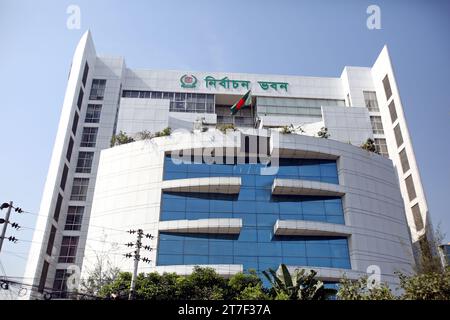 Dhaka, Wari, Bangladesh. 15 novembre 2023. Siège de la Commission électorale du Bangladesh (ce) à Dhaka, Bangladesh, 15 novembre 2023. (Image de crédit : © Habibur Rahman/ZUMA Press Wire) USAGE ÉDITORIAL SEULEMENT! Non destiné à UN USAGE commercial ! Banque D'Images