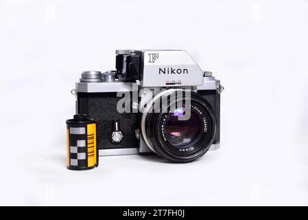 Goiania, Goiás Brésil 09 juillet 2023 - vieil appareil photo analogique Nikon série F vintage équipement photographie de film Banque D'Images