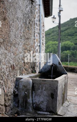 'pilon' ou fontaine à Montemayor del rio, village de Salamanque, Espagne Banque D'Images