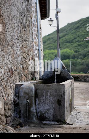 'pilon' ou fontaine à Montemayor del rio, village de Salamanque, Espagne Banque D'Images