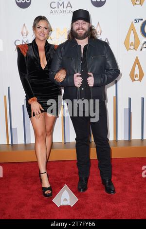 08 novembre 2023 - Nashville, Tennessee - Ian Munsick, Caroline Munsick. 57e cérémonie annuelle des CMA Awards, la plus grande soirée de musique country, tenue au Music City Center. (Image de crédit : © AdMedia via ZUMA Press Wire) USAGE ÉDITORIAL SEULEMENT! Non destiné à UN USAGE commercial ! Banque D'Images