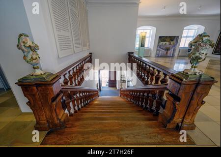 L'escalier dans le musée du monastère, Abbaye Impériale d'Ochsenhausen, monastère bénédictin de 1090 à 1803, Bavière, Allemagne Banque D'Images