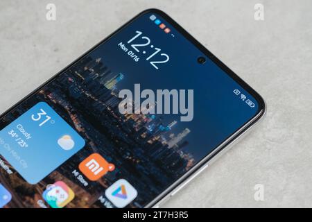 HCMC, VN - novembre 2023. Redmi K60 pour un usage éditorial Banque D'Images