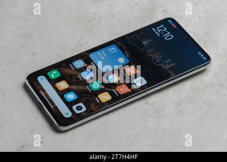 HCMC, VN - novembre 2023. Redmi K60 pour un usage éditorial Banque D'Images