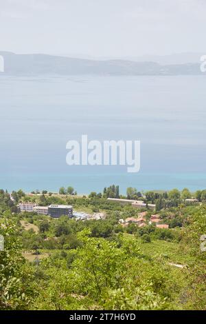 Randonnée à travers le parc national Galicica à Ohrid, Macédoine du Nord Banque D'Images