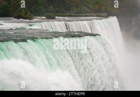 Le côté américain des chutes du Niagara, dans l'État de New York Banque D'Images