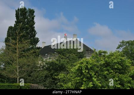Copenhague /Danemark./ 27 juin 2019/ Danneborg hôte sur le palais d'amalienborg partie du palais où résident Crwon prince Frederiks et la couronne Pricess Mary, ce palais appartient au prince frederks grand-mère reine ingri qui a menti quand elle était vivante et le couple royal réside avec l'adn de l'enfant droyal garde de devoir infron le palais. (Photo..Francis Dean / Deanpictures. Banque D'Images
