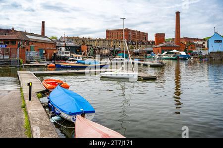 Vue générale de Underfall Yard, un chantier naval de Bristol Docks datant de 1809. Des preuves de l'incendie du 5 mai 2023 sont visibles. Bristol, Royaume-Uni. Banque D'Images