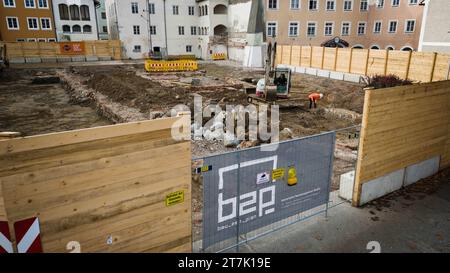 16.11.2023, Braunau am Inn, AUT, Unterwegs à Oberösterreich, Umbau, Hitler Haus, Geburtshaus, Bauvortschritt, Pressekonferenz, im Bild Baustelle, Luftaufnahme, *** 16 11 2023, Braunau am Inn, AUT, sur la route en haute-Autriche, reconstruction, Hitler House, lieu de naissance, avancement de la construction, conférence de presse, dans le chantier de construction d'image, vue aérienne, Banque D'Images