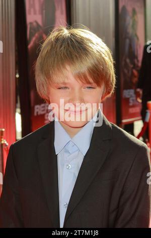 Dakota Goyo à la première mondiale de Real Steel de DreamWorks Pictures. Arrivées retenues à l'amphithéâtre Gibson à Universal City, CA, le 2 octobre 2011. Crédit photo : Joseph Martinez / Picturelux Banque D'Images