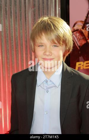 Dakota Goyo à la première mondiale de Real Steel de DreamWorks Pictures. Arrivées retenues à l'amphithéâtre Gibson à Universal City, CA, le 2 octobre 2011. Crédit photo : Joseph Martinez / Picturelux Banque D'Images