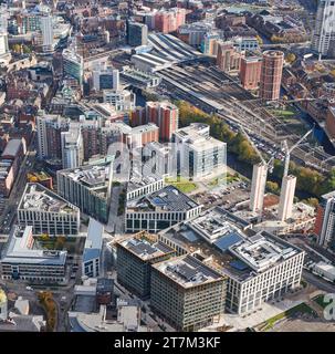 West End, Whitehall Road dans le centre-ville de Leeds, West Yorkshire, nord de l'Angleterre, Royaume-Uni, photographié depuis les airs Banque D'Images