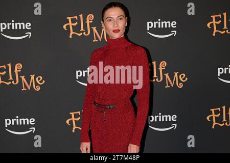 Anna Foglietta assiste au tapis blu de la première du film 'Elf Me' au Space Cinema Moderno. Banque D'Images