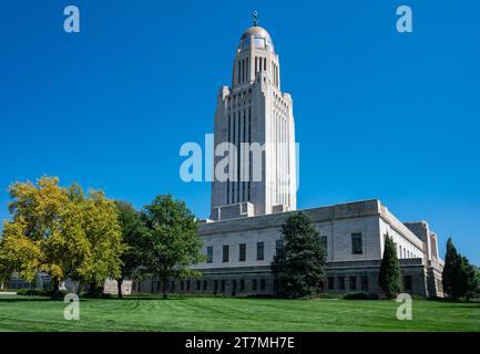 Extérieur du Capitole de l'État du Nebraska à Lincoln en été Banque D'Images