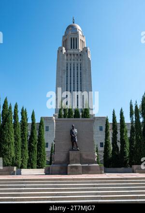 Extérieur du Capitole de l'État du Nebraska à Lincoln en été Banque D'Images