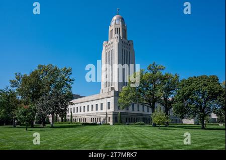 Extérieur du Capitole de l'État du Nebraska à Lincoln en été Banque D'Images