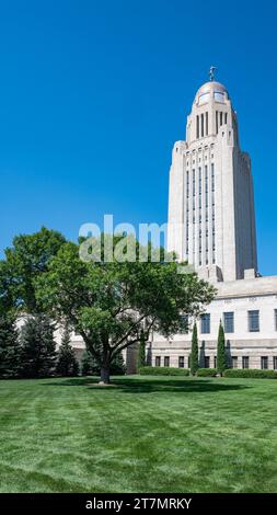 Extérieur du Capitole de l'État du Nebraska à Lincoln en été Banque D'Images