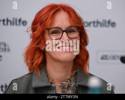 Neu Isenburg, Allemagne. 16 novembre 2023. Kati Wilhelm, championne olympique de biathlon, participe à un événement de presse organisé par la Fondation allemande d'aide au sport à Gravenbruch à l'occasion de son intronisation au « Hall of Fame of German Sport ». Crédit : Arne Dedert/dpa/Alamy Live News Banque D'Images