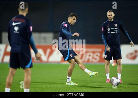 Zagreb, Hrvatska. 16 novembre 2023. Mario Budimir, Marcelo Brozovic lors de l'entraînement de l'équipe croate de football avant le match de qualification pour L'EURO 2024 contre la Lettonie à Zagreb, Croatie le 16. Novembre 2023. Photo : Marko Lukunic/PIXSELL crédit : Pixsell/Alamy Live News Banque D'Images