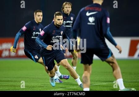 Zagreb, Hrvatska. 16 novembre 2023. Marko Pjaca, Mario Pasalic lors de l'entraînement de l'équipe de football croate avant le match de qualification pour L'EURO 2024 contre la Lettonie à Zagreb, Croatie le 16. Novembre 2023. Photo : Marko Lukunic/PIXSELL crédit : Pixsell/Alamy Live News Banque D'Images