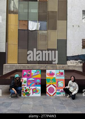 Projet artistique de rue créé par ArteBrije Studio en collaboration avec des enfants immigrés à Saragosse, Espagne Banque D'Images