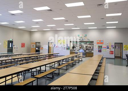 La salle à manger dans une école primaire. Banque D'Images