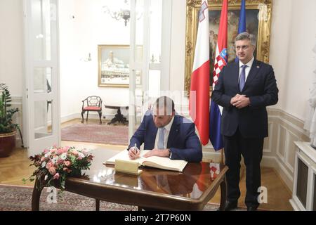 Croatie, Zagreb, 161123. Le Premier ministre croate Andrej Plenkovic accueille des réunions bilatérales et des dîners de travail auxquels participent le président du Conseil européen Charles Michel, le Premier ministre de la République italienne Giorgia Meloni, le Premier ministre de la République de Malte Robert Abela, premier ministre de la République de Pologne Mateusz Morawiecki et Secrétaire générale du Conseil européen Thérèse Blanchet. Le thème du dîner de travail est la poursuite de la discussion sur le nouveau programme stratégique de l'UE. Photo : Ranko Suvar/CROPIX Copyright : xxRankoxSuvarx/xCROPIXx abela plenkovic Banque D'Images