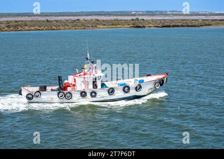 HUELVA, ESPAGNE - 11 JUIN 2023 : bateau sur le port de Huelva, Espagne le 11 juin 2023 Banque D'Images