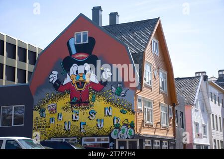 Maison avec mur mural Haugesund, Skåregata, Haugesund, Comté de Rogaland, Norvège Banque D'Images