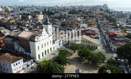 salvador, bahia, brésil - 6 novembre 2023 : vue de l'église Santo Antonio Alem do Carmo dans la ville de Salvador. Banque D'Images