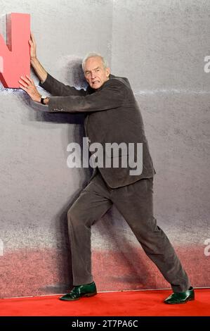 Londres, Royaume-Uni. 16 novembre 2023. Jon Snow assiste à la première Napoleon UK à Odeon Luxe Leicester Square, Londres, Royaume-Uni. Crédit : Voir Li/Picture Capital/Alamy Live News Banque D'Images