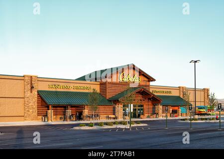 Une image de la façade avant d'un magasin de briques et de mortier Cabellas Banque D'Images