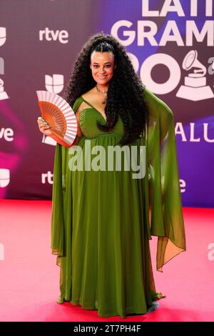 16 novembre 2023, Séville, Andalousie, Espagne : Tulipa Ruiz assiste au tapis rouge lors de la 24e édition des Latin GRAMMY Awards au FIBES le 17 novembre 2023 à Séville, Espagne (image de crédit : © Jack Abuin/ZUMA Press Wire) À USAGE ÉDITORIAL UNIQUEMENT! Non destiné à UN USAGE commercial ! Banque D'Images