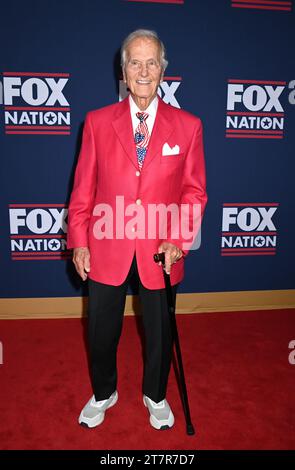 Nashville, États-Unis. 16 novembre 2023. Pat Boone arrivant aux Fox Nation Patriot Awards au Grand Ole Opry le 16 novembre 2023 à Nashville, TN. © Tammie Arroyo/AFF-USA.com crédit : AFF/Alamy Live News Banque D'Images