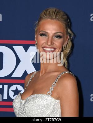 Nashville, États-Unis. 16 novembre 2023. Carly Shimkus arrive aux Fox Nation Patriot Awards au Grand Ole Opry le 16 novembre 2023 à Nashville, TN. © Tammie Arroyo/AFF-USA.com crédit : AFF/Alamy Live News Banque D'Images