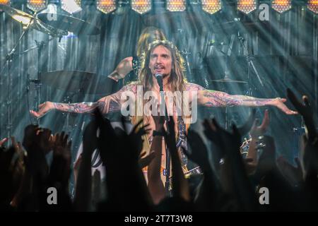 Justin Hawkins du Glam Rock Band The Darkness Banque D'Images