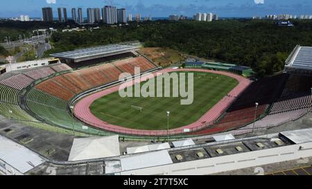 Stade pituacu à salvador salvador salvador, bahia, brésil - 11 octobre 2023 : vue aérienne du stade métropolitain pituacu dans la ville de Salvador. SALVADOR BAHIA BRÉSIL Copyright : xJoaxSouzax 111023JOA4312457 crédit : Imago/Alamy Live News Banque D'Images