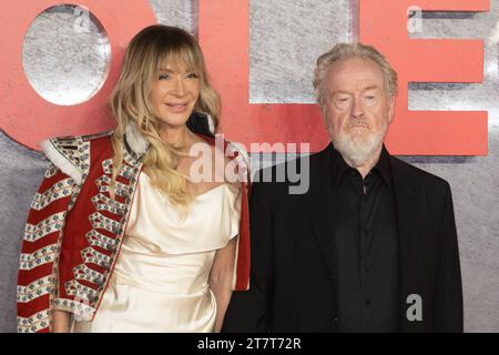 Giannina Facio et Ridley Scott assistent à Napoleon - UK Premiere, à l'Odeon Luxe Leicester Square à Londres, en Angleterre. ROYAUME-UNI. Jeudi 16 novembre 2023 - BANG MEDIA INTERNATIONAL FAMOUS PICTURES 28 HOLMES ROAD LONDON NW5 3AB UNITED KINGDOM tel 44 0 02 7485 1005 email : picturesfamous.uk.com Copyright : xJamesxWarrenx FP Napoleon UK Prem 027 crédit : Imago/Alamy Live News Banque D'Images