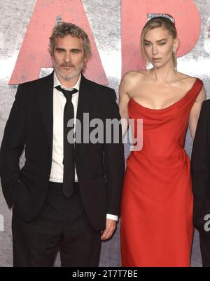 Joaquin Phoenix et Vanessa Kirby assistent à Napoleon - UK Premiere, à l'Odeon Luxe Leicester Square à Londres, en Angleterre. ROYAUME-UNI. Jeudi 16 novembre 2023 - BANG MEDIA INTERNATIONAL FAMOUS PICTURES 28 HOLMES ROAD LONDON NW5 3AB UNITED KINGDOM tel 44 0 02 7485 1005 email : picturesfamous.uk.com Copyright : xJamesxWarrenx FP Napoleon UK Prem 021 Banque D'Images