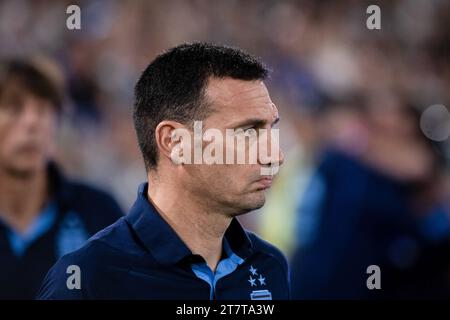 Buenos Aires, Argentine. 16 novembre 2023. Lionel Scaloni, entraîneur-chef de l'Argentine, se présente avant un match de qualification pour la coupe du monde de la FIFA 2026 entre l'Argentine et l'Uruguay à l'Estadio Alberto J. Armando le 16 novembre 2023 à Buenos Aires, Argentine. Note finale : Argentine 0:2 Uruguay crédit : SOPA Images Limited/Alamy Live News Banque D'Images