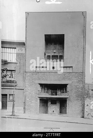 Martin Gerlach jun. Maison Tristan Tzara, Paris XVIII, 15, Avenue Junot, France, vue sur la rue (photo retournée sans rambarde de toit). Loud 1925-1926, Aufnahme 1930 Banque D'Images