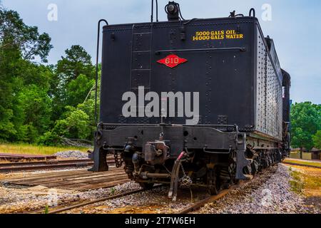 1927 Lima super-puissance moteur à vapeur 610, configuration de roue 2-10-4, classification Texas, au Texas State Railroad Palestine Depot. Banque D'Images