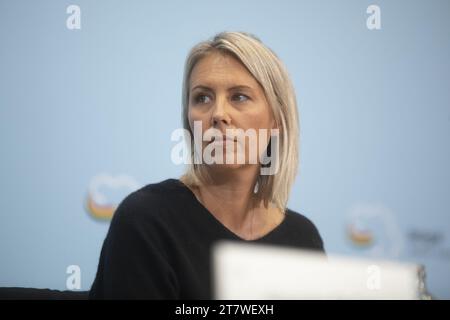 Bruxelles, Belgique. 17 novembre 2023. La ministre de la Défense Ludivine Dedonder photographiée lors d'une conférence de presse après une réunion du conseil des ministres du gouvernement fédéral, à Bruxelles, le vendredi 17 novembre 2023. BELGA PHOTO HATIM KAGHAT crédit : Belga News Agency/Alamy Live News Banque D'Images