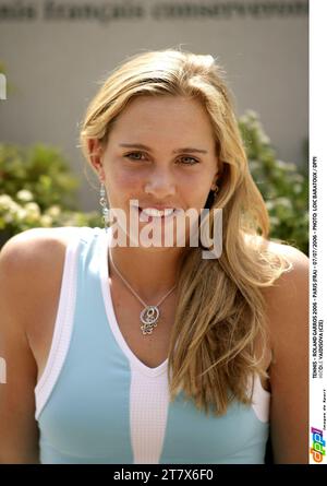 TENNIS - ROLAND GARROS 2006 - PARIS (FRA) - 07/07/2006 - PHOTO : LOIC BARATOUX / DPPI NICOLE VAIDISOVA (CZE) Banque D'Images