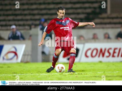 FOOTBALL - COUPE UEFA 2002/03 - 3E TOUR - 021128 - GIRONDINS BORDEAUX - RSC ANDERLECHT - PAULETA (BOR) - PHOTO LAURENT BAHEUX / FLASH PRESS Banque D'Images