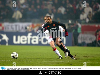 FOOTBALL - LIGUE DES CHAMPIONS 2002/03 - 2E TOUR - 021210 - GROUPE B - AJAX AMSTERDAM V AS ROMA - EMERSON FERREIRA (ROMA) - PHOTO LAURENT BAHEUX / FLASH PRESS Banque D'Images