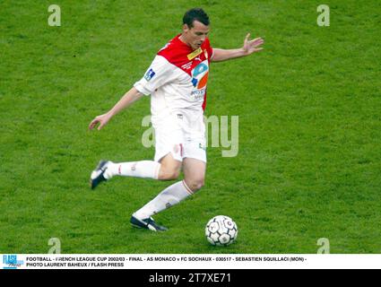 FOOTBALL - COUPE DE LIGUE DE FRANCE 2002/03 - FINALE - AS MONACO - FC SOCHAUX - 030517 - SEBASTIEN SQUILLACI (MON) - PHOTO LAURENT BAHEUX / FLASH PRESS Banque D'Images