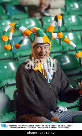 FOOTBALL - LIGUE DES CHAMPIONS 2003/04 - 1ST ROUND - 030930 - CELTIC GLASGOW V OLYMPIQUE LYONNAIS - FAN CELTIC - PHOTO LAURENT BAHEUX / PRESSE FLASH Banque D'Images